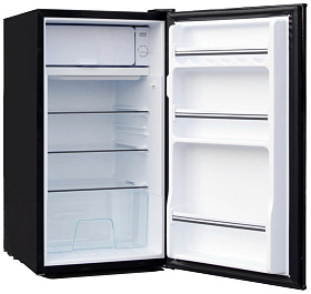 Узкий холодильник шириной до 50 см TESLER RC-95 black
