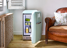 Холодильник голубого цвета в ретро стиле Smeg FAB5RPB5 фото 3 фото 3