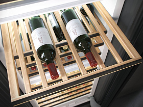 Встраиваемый винный шкаф 60 см Miele KWT2671ViS фото 4 фото 4